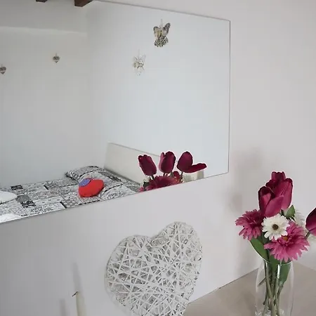 Lovely House 公寓 *